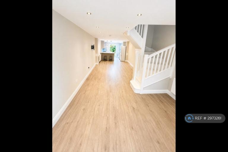 3 bedroom house in Kew, Kew, TW9 (3 bed) (#2973261)