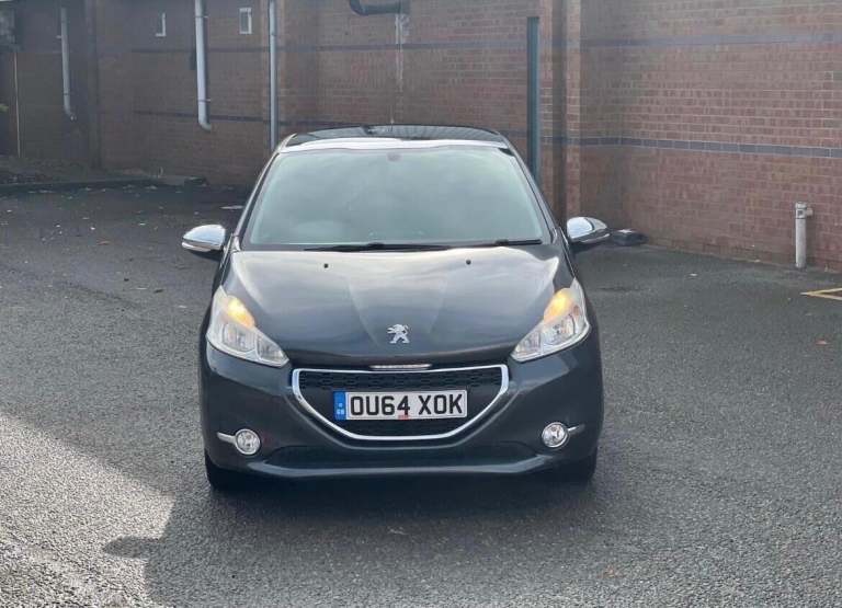 2014 Peugeot 208 1.2 VTi Style 3dr HATCHBACK PETROL Manual