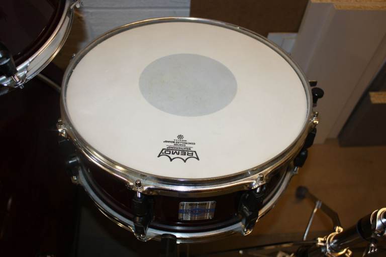 Yamaha Stage Custom Advantage Nouveau Cranberry Red Full Drum Kit 22in Bass + Hardware ~ £550 ono