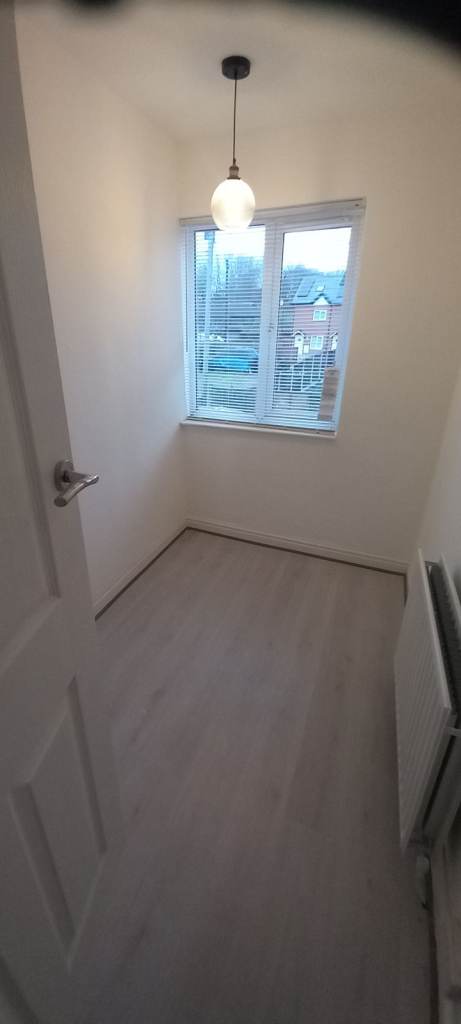 **LET BY**MID TERRACED HOUSE**3 BEDROOMS**LONDON ROAD**CHESTERTON**