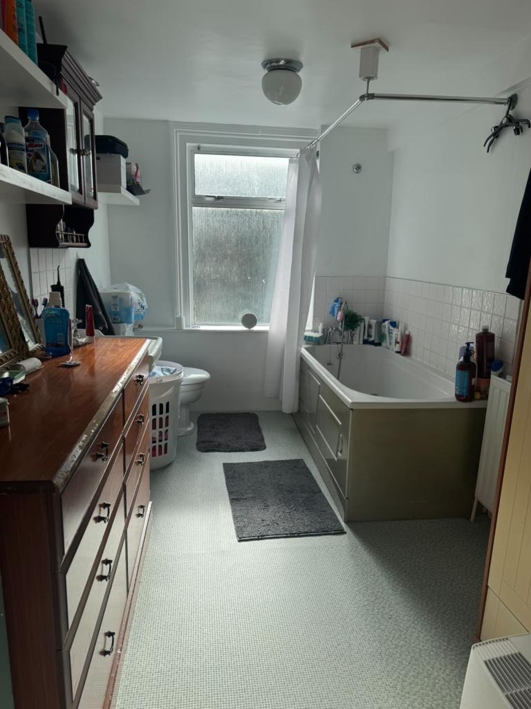 Two bedroom house for rent HA5 | in Pinner, London | Gumtree