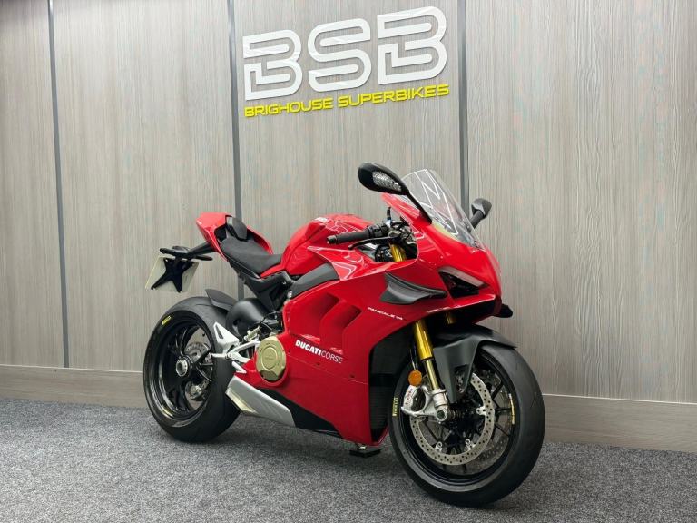 2022 22 Ducati Panigale V4S 1100 S ABS 21 - JUST1231 miles - SINGLE OWNER