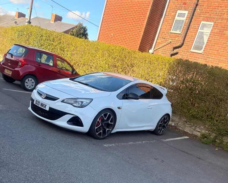 Vauxhall, ASTRA GTC, Hatchback, 2013, Manual, 1998 (cc), 3 doors