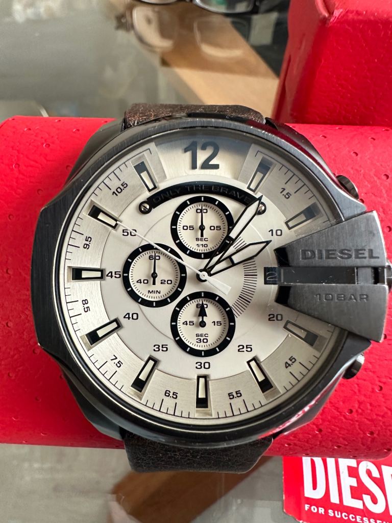 DIESEL Watch chronograph, man.  Condition 9/10. 