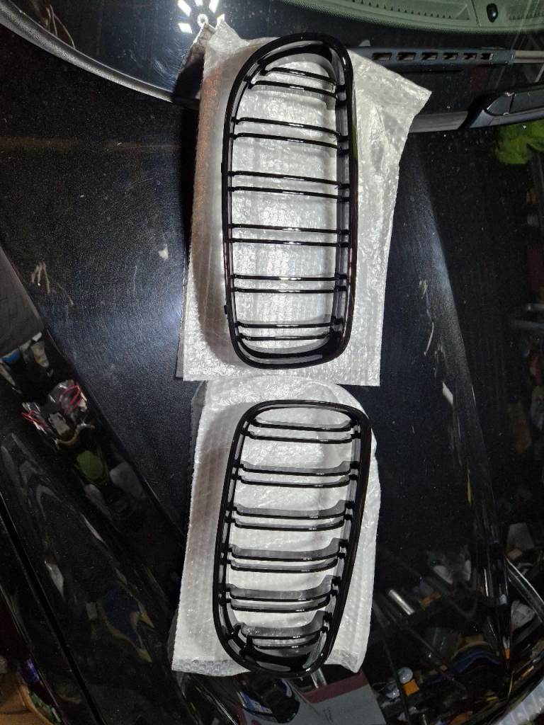 E90 front grills
