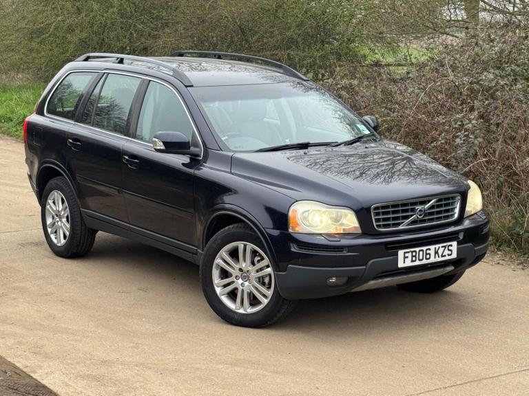  Volvo XC90 2.4 D5 SE Geartronic AWD 5dr Diesel Automatic