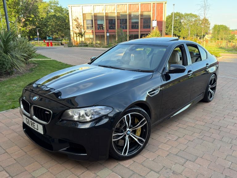 BMW, M5, Saloon, 2014, Semi-Auto, 4395 (cc), 4 doors