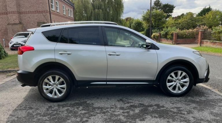 2014 (64) TOYOTA RAV4 2.2 D-4D INVINCIBLE 12 SERVICES! RUNS/DRIVES GREAT! LOVELY