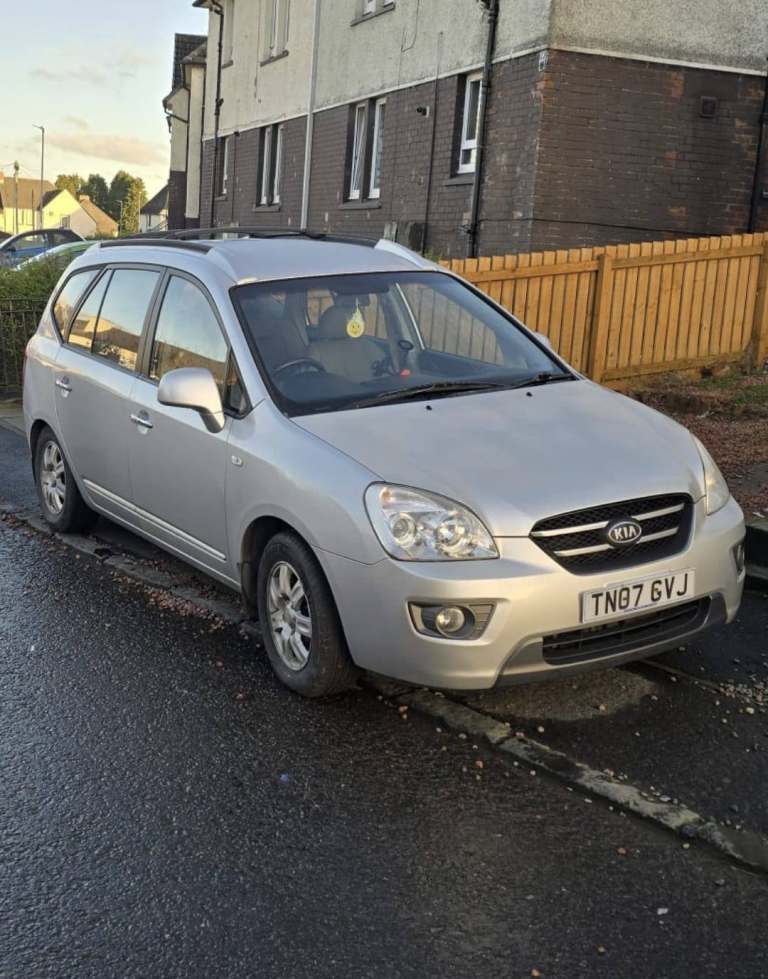 Kia Carens 7 seater spares or repairs