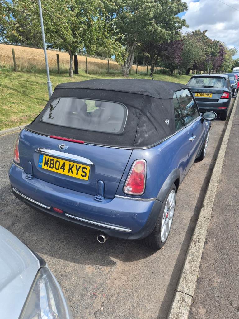 Mini, CONVERTIBLE, Convertible, 2004, Manual, 1598 (cc), 2 doors