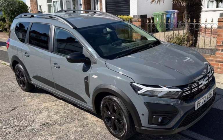 2023 Dacia Jogger 1.0 TCe Extreme SE 5dr MPV PETROL Manual