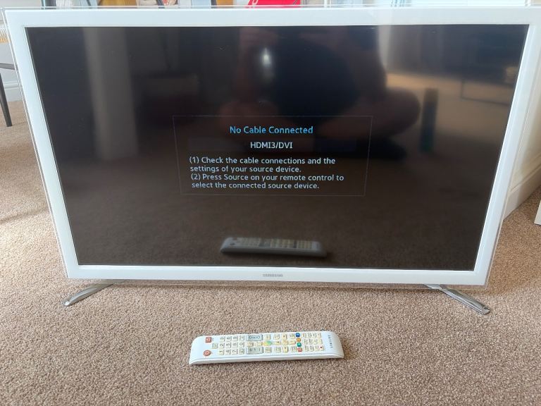 Samsung White TV with Remote - Good Condition