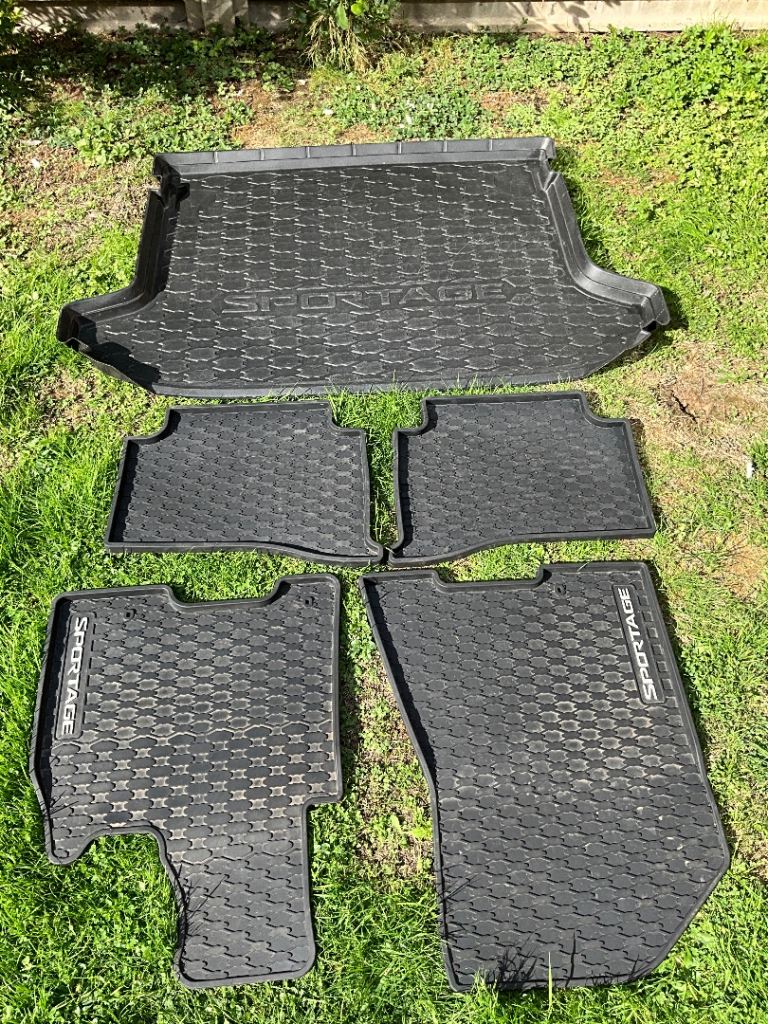 Set of car mats and boot liner for Kia Sportage 2020