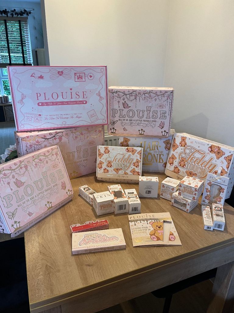 Selection Louise empty boxes