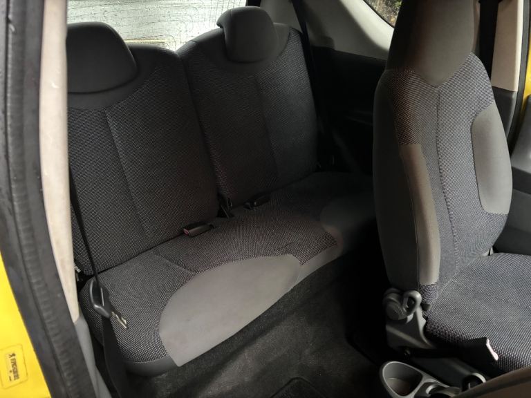 Peugeot 107 1.0 same as Toyota Aygo/Citroen c1