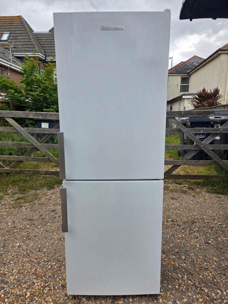 Fridge freezer BLOMBERG. Delivery 