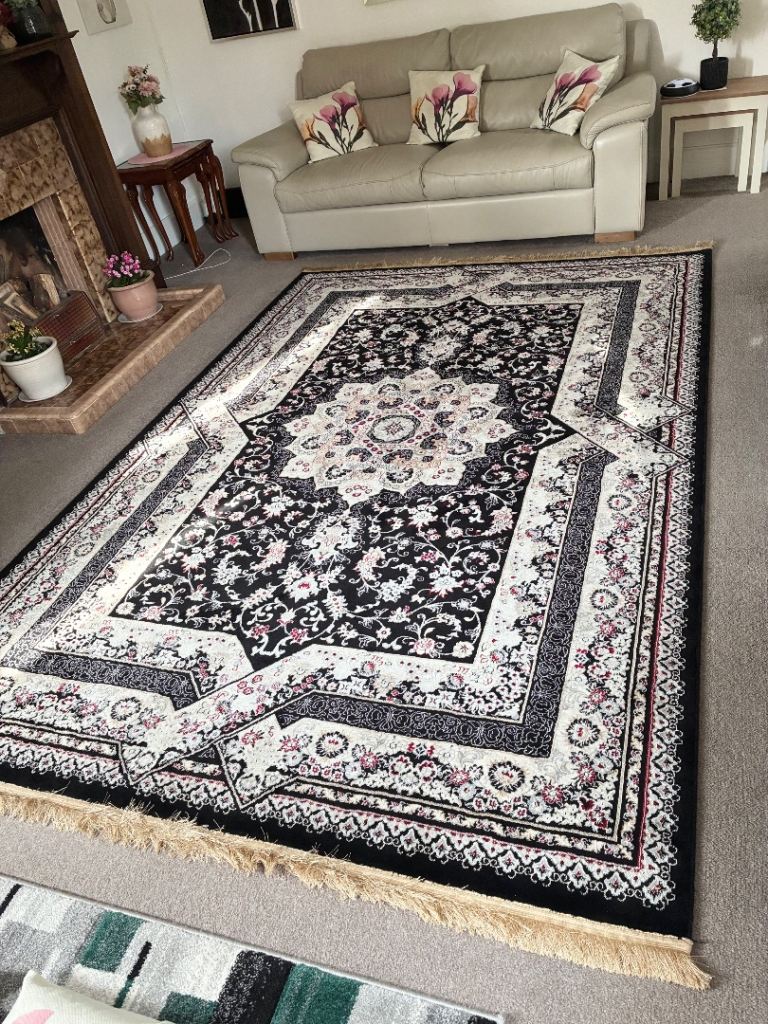 Traditional Rug 200x290cm