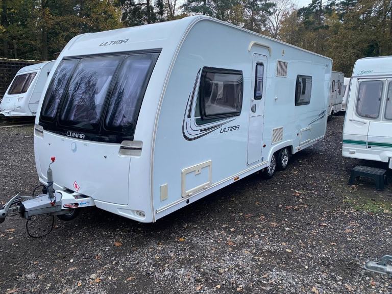 LUNAR ULTIMA 640 - 2013 - FIXED SINGLE BEDS - END WASHROOM - 4 BERTH - MOVER 