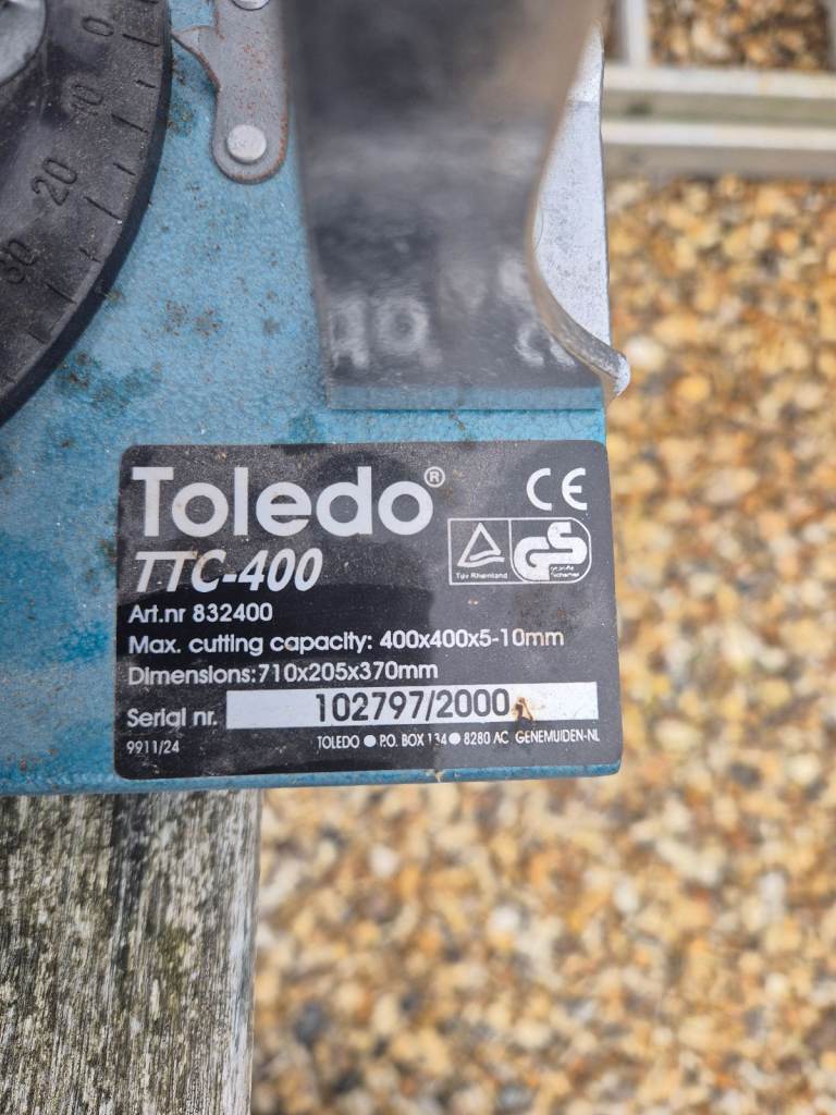 Toldeo TTC-400 tile cutter