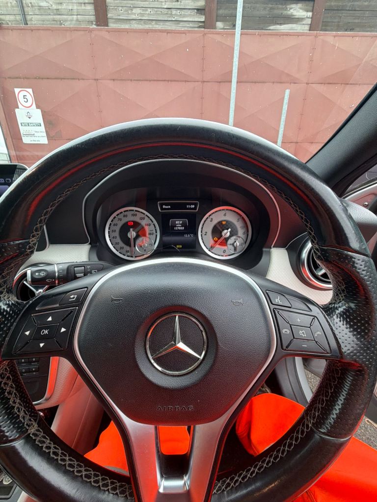 Mercedes-Benz, A CLASS, Hatchback, 2014, Manual, 1461 (cc), 5 doors