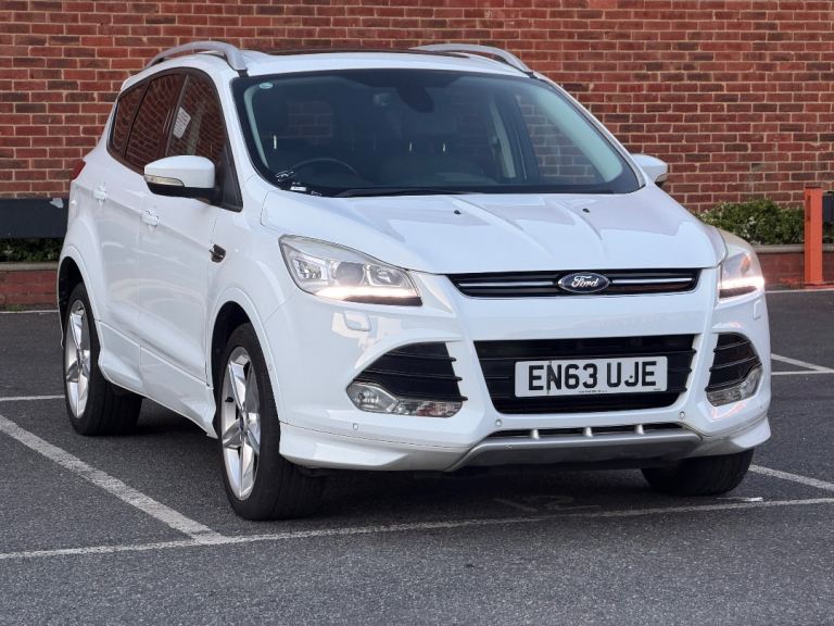 Automatic 2013 (63) Ford Kuga Titanium X 2.0 TDCi Diesel White SUV Low Mileage 