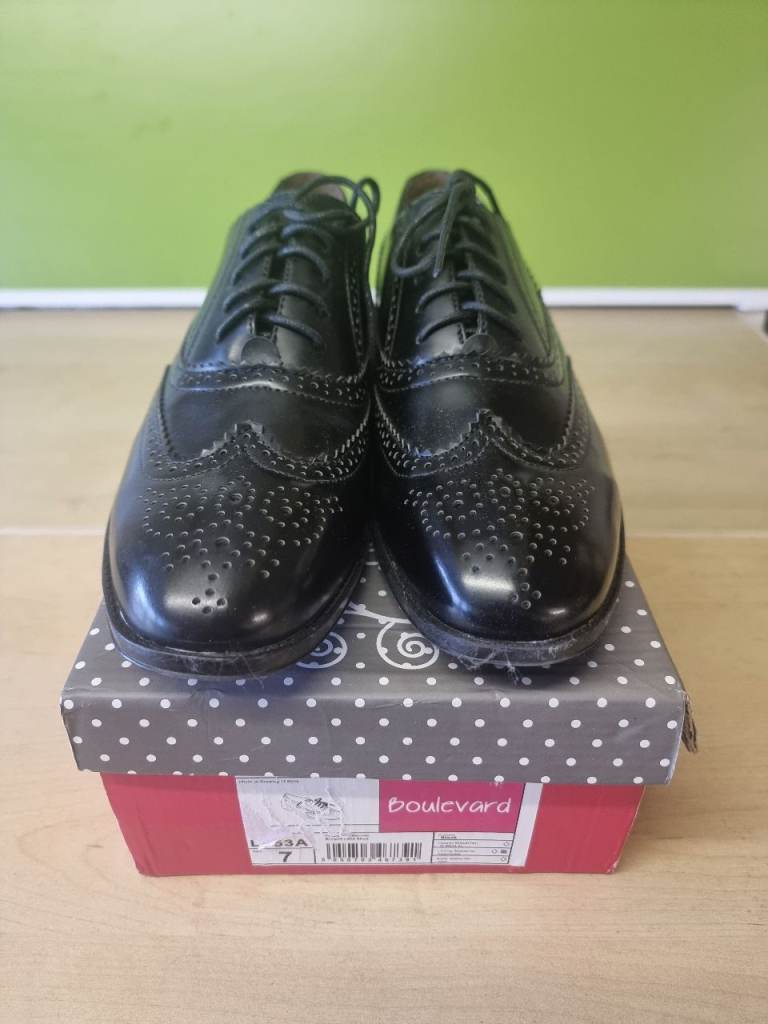 New Boulevard Womans Black Hi-Shine Formal Brogues Shoes UK7 boxed 