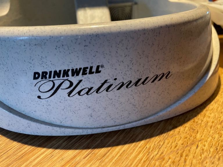 Cat water fountain & £30+ of charcoal filters