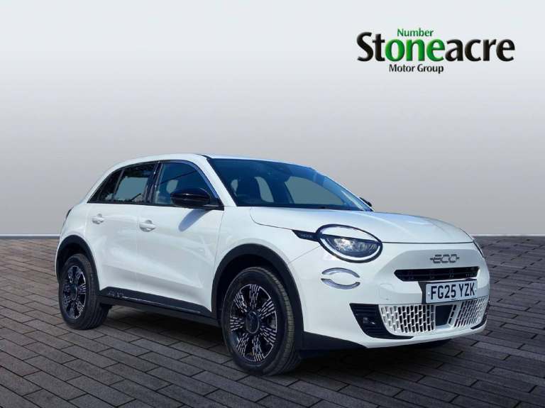 2025 Fiat 600 1.2 MHEV SUV 5dr Petrol Hybrid e-DCT Euro 6 (s/s) (100 ps) HATCHBACK Petrol/Electri...