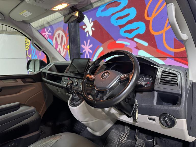 2017 Volkswagen Transporter 2.0 BiTDI BMT 204 Highline Kombi Van 4MOTION Crew Van Diesel Manual