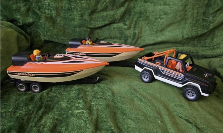 Playmobil Jeep and Speedboat Bundle 