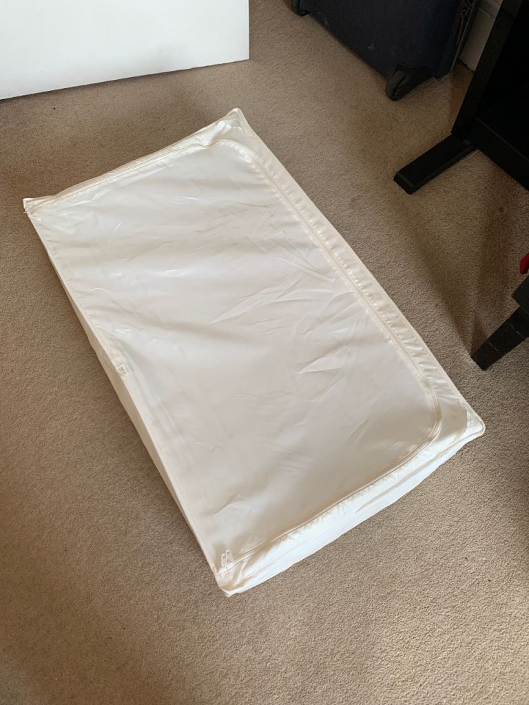 IKEA packing cubes x 2