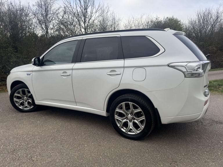 MITSUBISHI OUTLANDER 2.0 h 12kWh GX4hs 2014