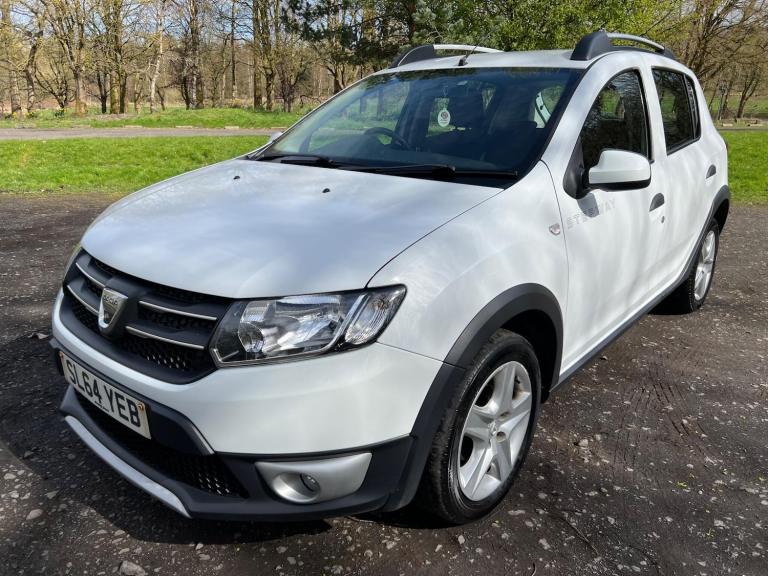 2014 Dacia Sandero Stepway 1.5 dCi Laureate Euro 5 5dr HATCHBACK Diesel Manual