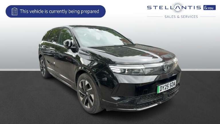 2025 Vauxhall Grandland 157kW GS 73kWh 5dr Auto HATCHBACK ELECTRIC Automatic