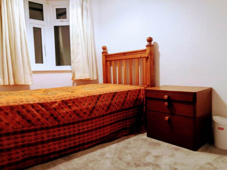  COZY SINGLE ROOM TO LET IN SOUTH KENTON FOR SINGLE PERSON ALL BILLS INCLUSIVE