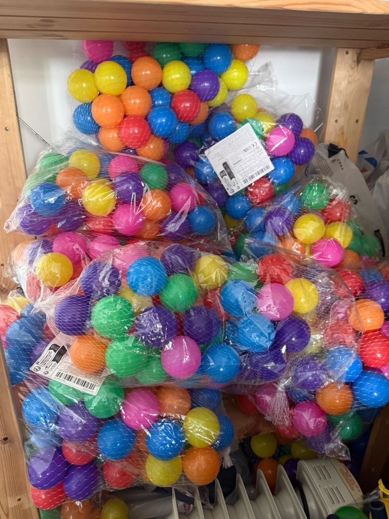 Multicoloured Plastic Play Balls – Brand New