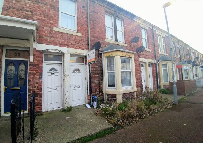 Gateshead/Deckham - 2-Bedroom Flat for Rent.