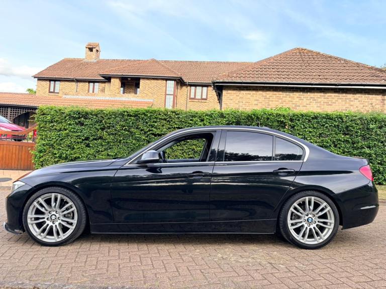 BMW, 320d AUTOMATIC LOW MILES FSH STUNNING ALL EXTRAS 