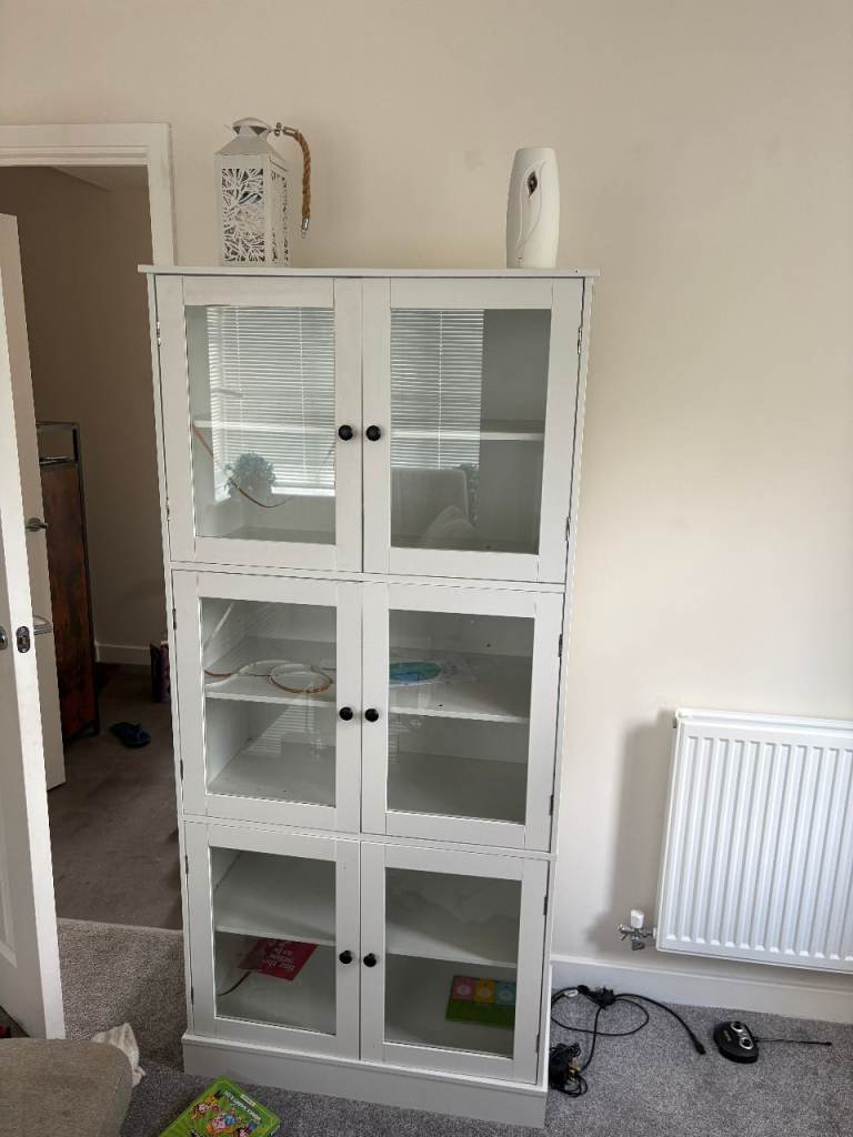 White Display Cabinet with Glass Doors – Good Condition