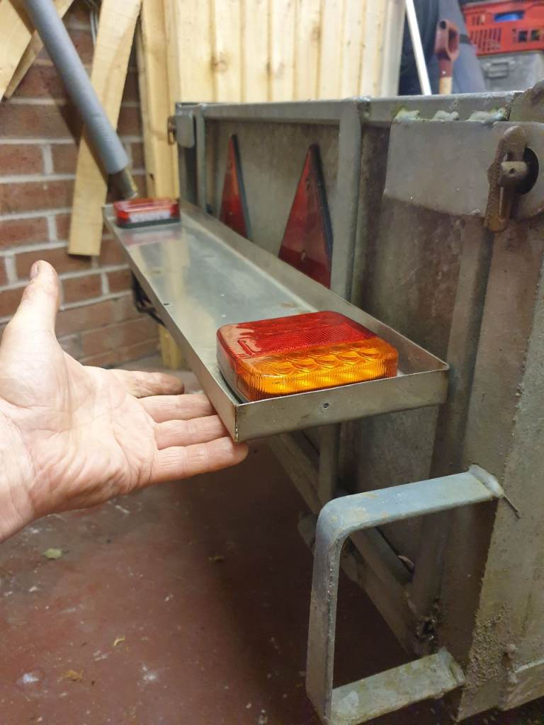 Small utility trailer