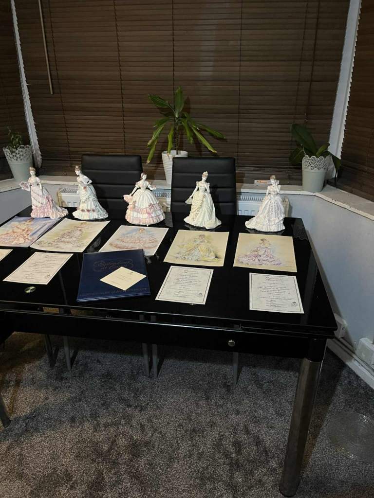6 Bone China Royal Worcester Dolls - Slendour at Court Collection with Certs of Authenticity