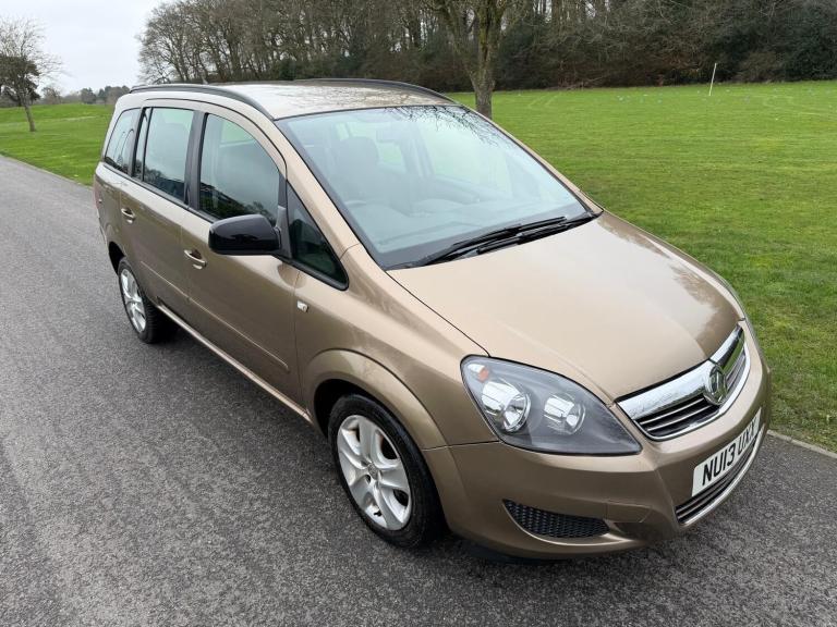 2013 Vauxhall Zafira 1.8i Exclusiv 5dr disabled access vehicle  MPV Petrol Manual