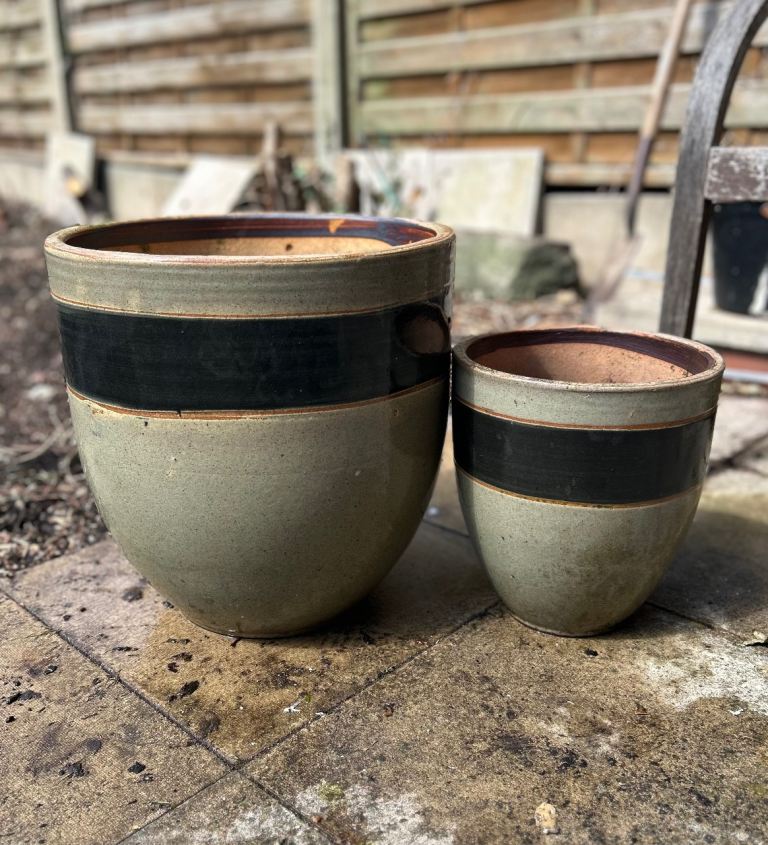 Pair of Ceramic Garden Pots – Grey and Black, Good Condition