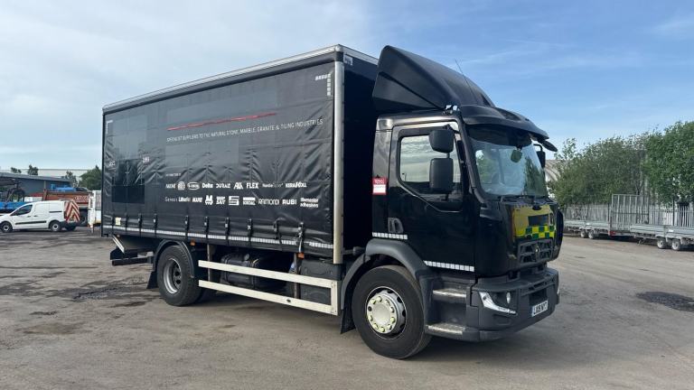 2019 Renault D 250 18 ton Curtainsider Euro 6 low klm