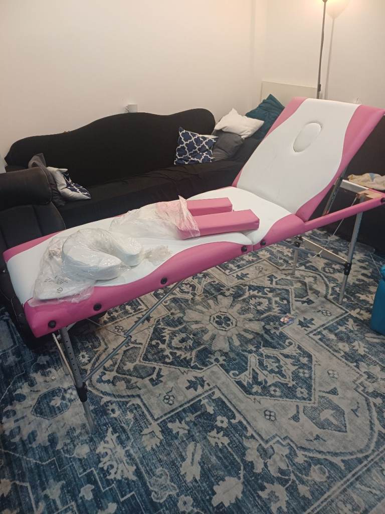 Brand new massage table 