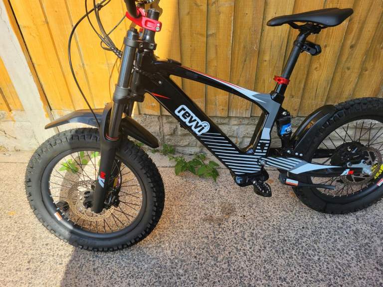 18" Revvi Electric Bike – Black, As Good As New