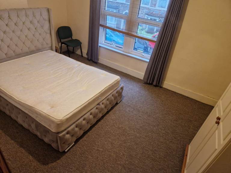 3 bedroom property easton