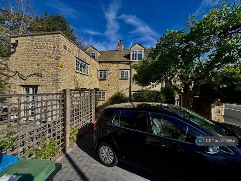 3 bedroom house in Manor Road, Woodstock, OX20 (3 bed) (#3018284)