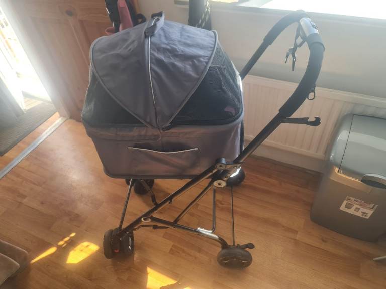 Dog pram 