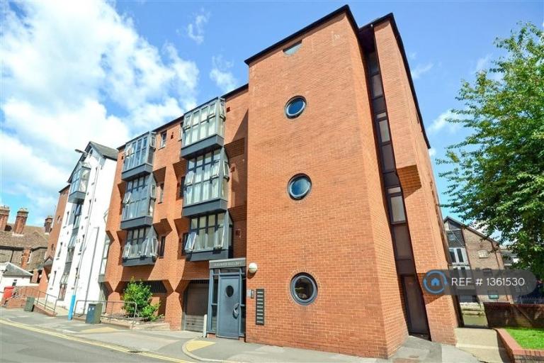2 bedroom flat in Medway Wharf Road, Tonbridge, TN9 (2 bed) (#1361530)